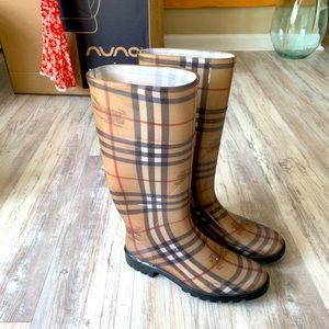 Burberry rain boots